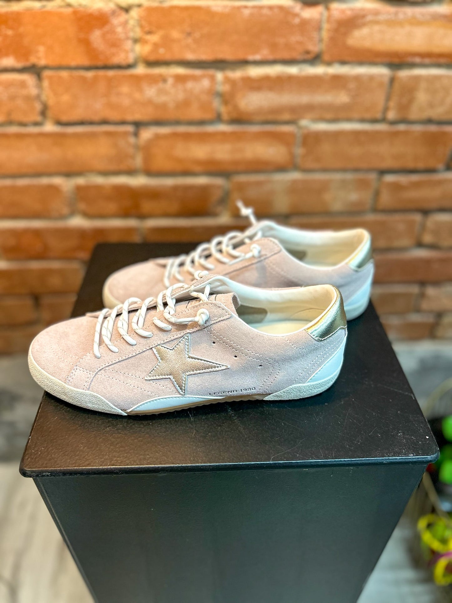 Legend 10 Pink Sneakers