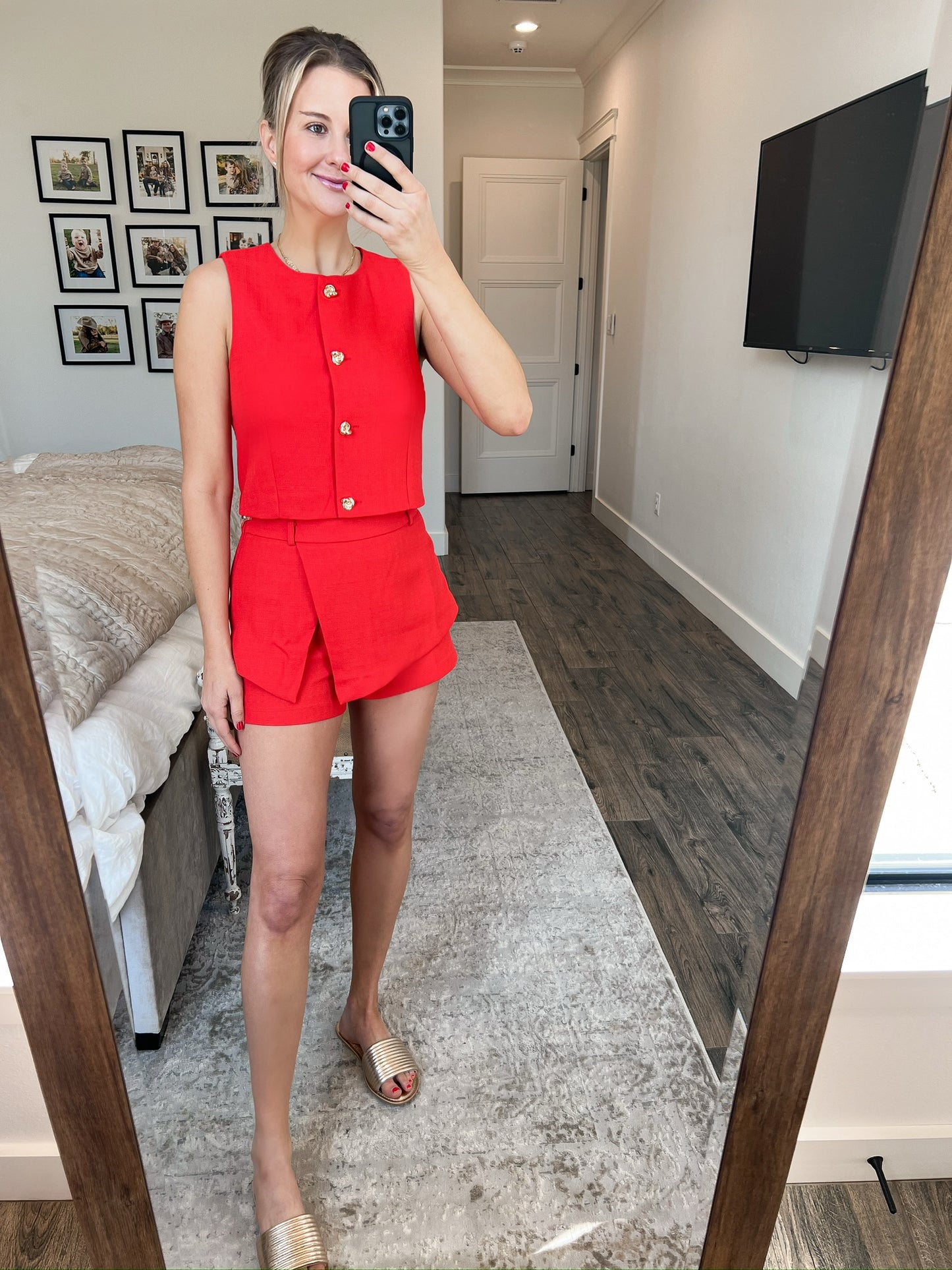 Lola Red Skort