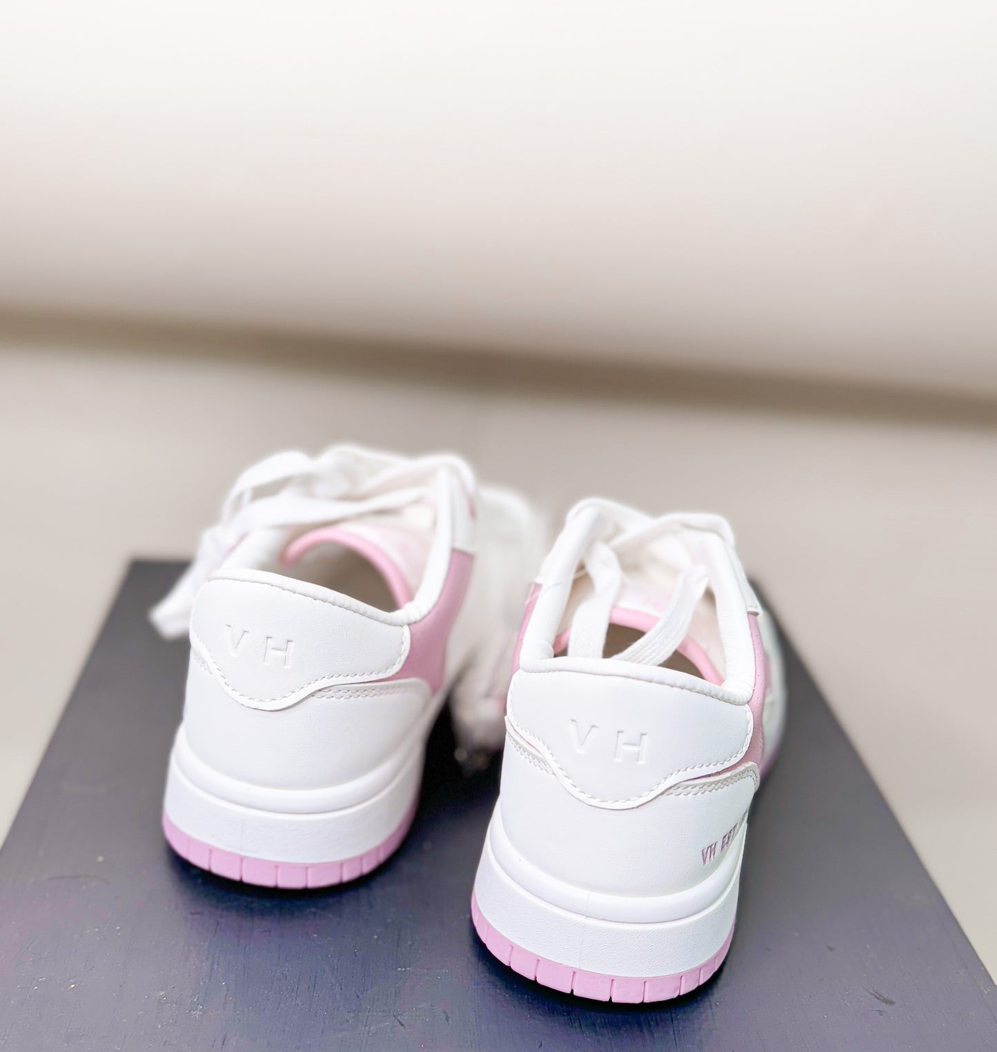 Pink Star Low Top Sneaker