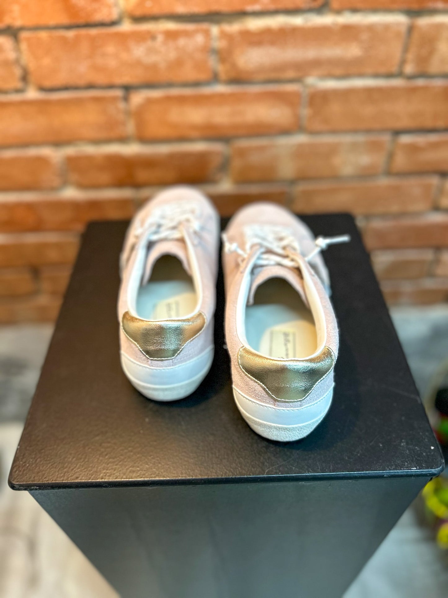 Legend 10 Pink Sneakers