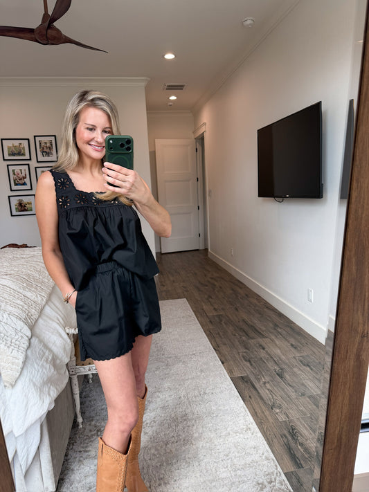 Scarlett Scalloped Set