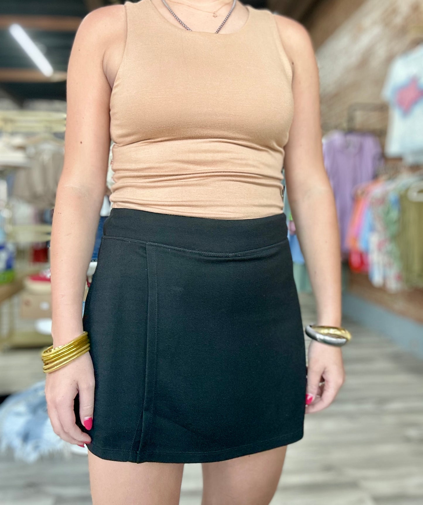 Betty Black Skort